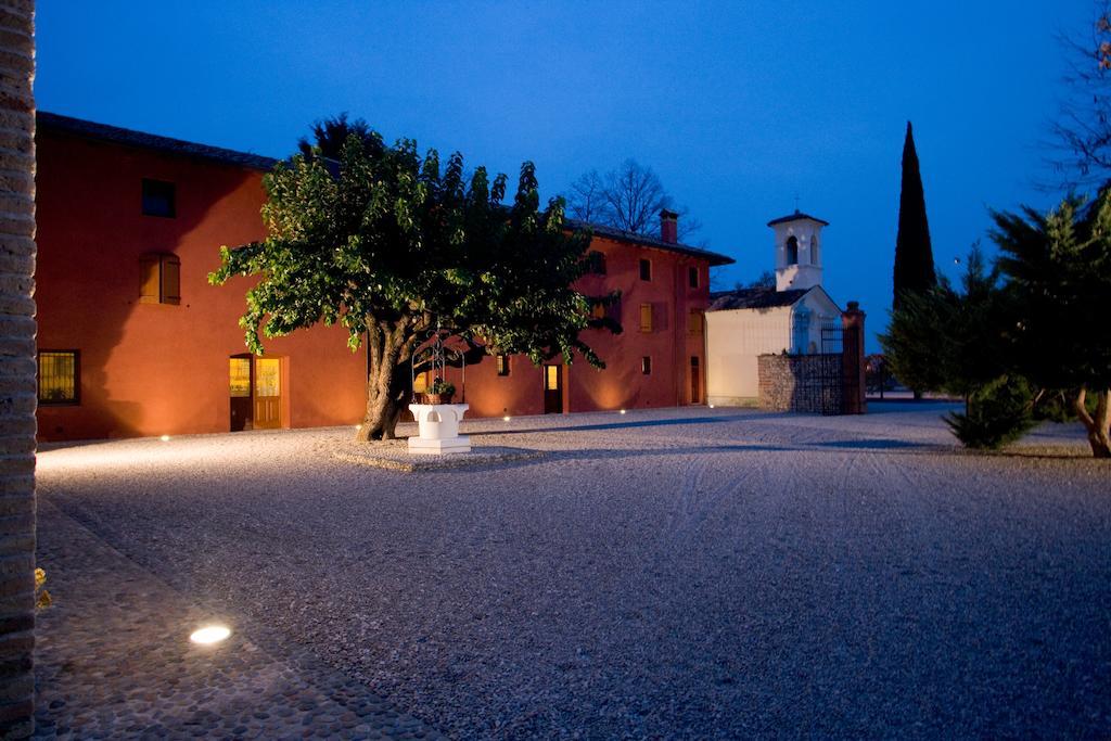 Agriturismo Al Casale Codroipo Kültér fotó