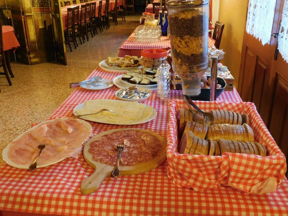 Agriturismo Al Casale Codroipo Kültér fotó